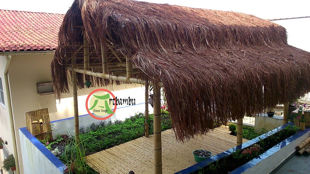 Pérgolas e coberturas de bambu