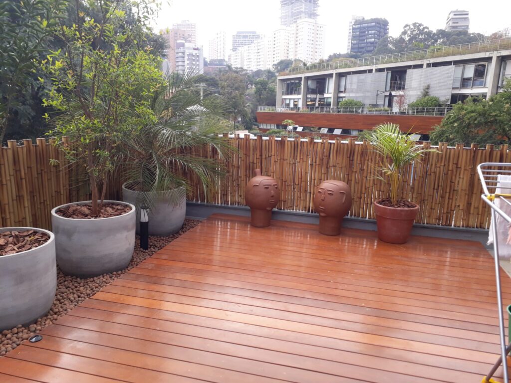 Cerca de bambu com formato de castelinho,saiba mais... 5 Cerca de bambu tratado