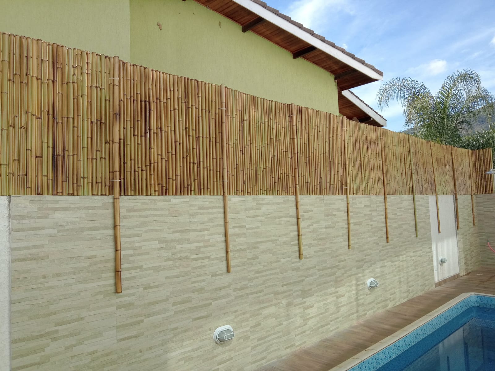 aumentar muro com bambu tratado